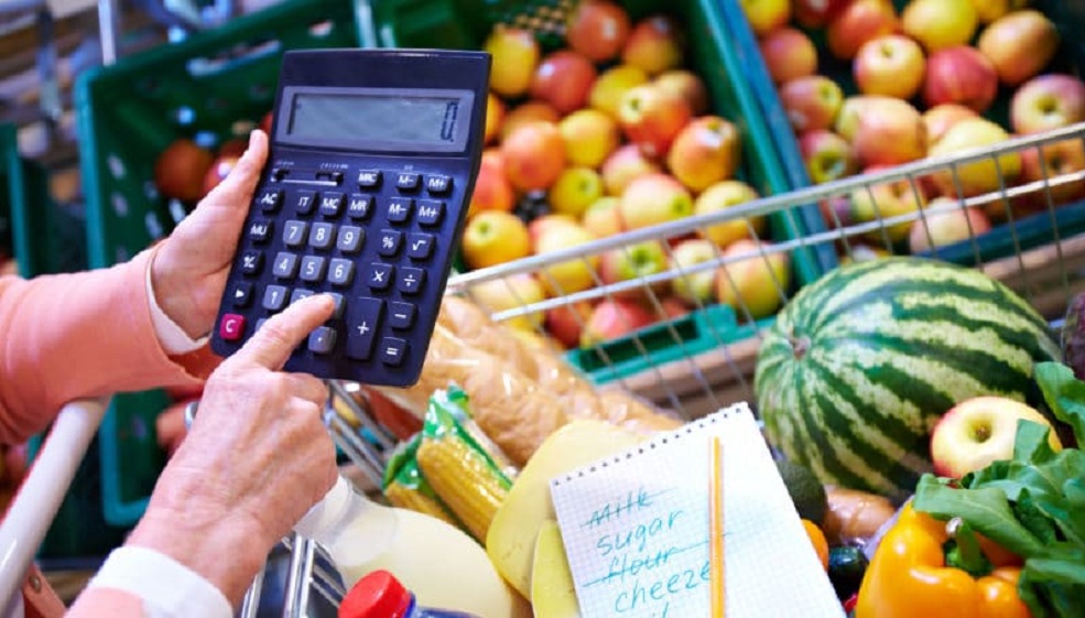 Zhvleresimi i valutave nuk uli cmimet, Eksperti: Produktet e importit duhet te ishin me te lira